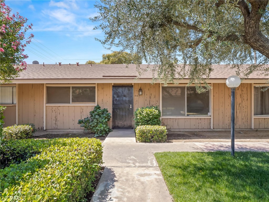 3725 N Fruit